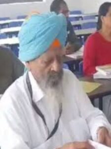 satpal arora took admission in law college at the age of 81 year old